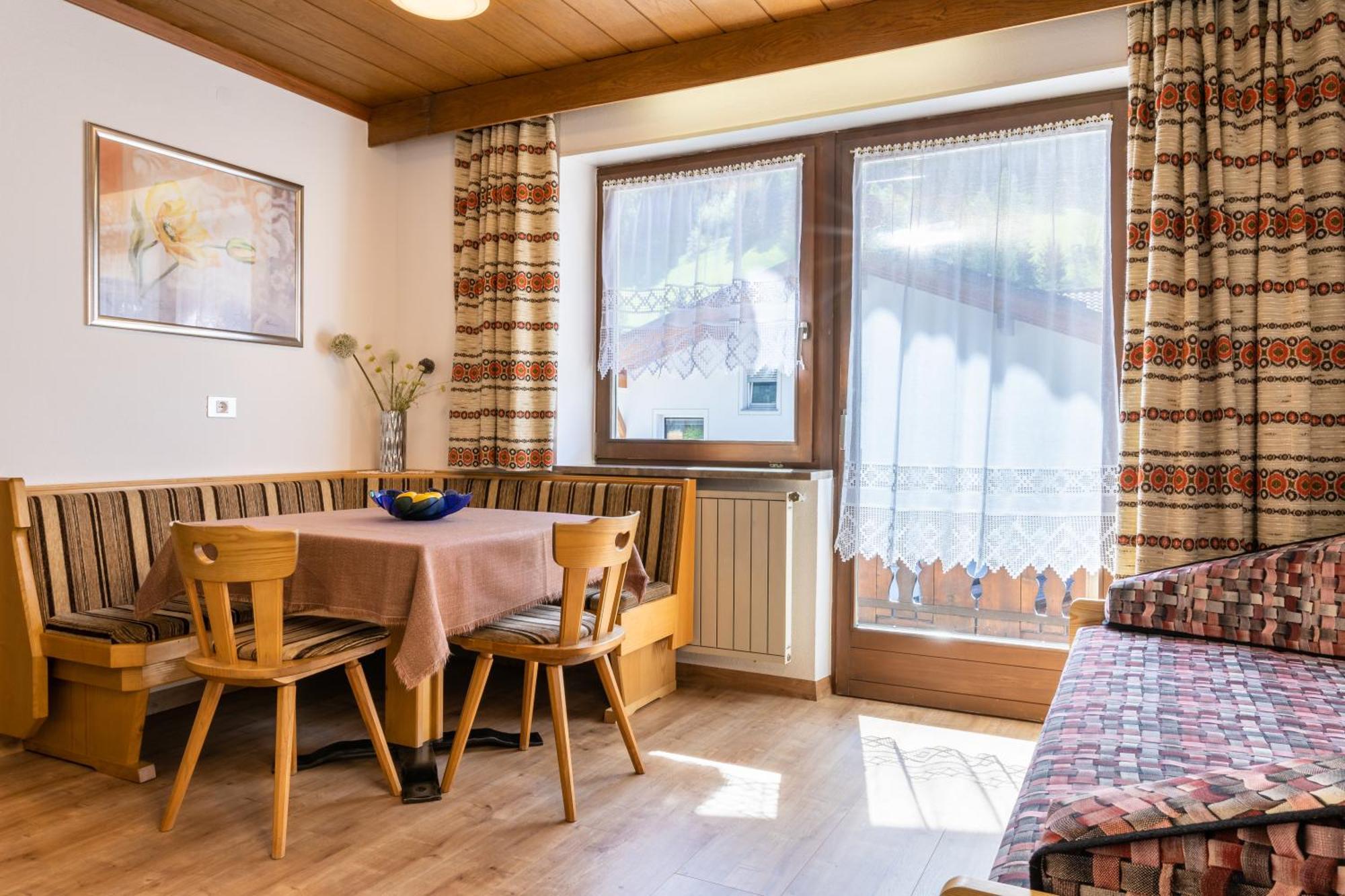 Appartements Hofer San Giacomo in Valle Aurina Esterno foto